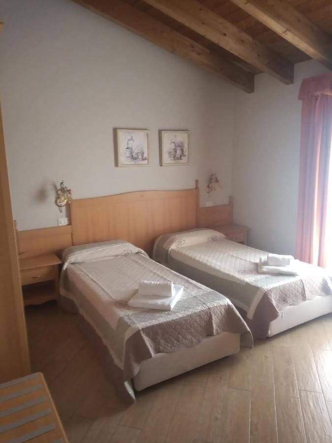Rosa Dei Venti Hotel Provaglio d'Iseo Exterior foto